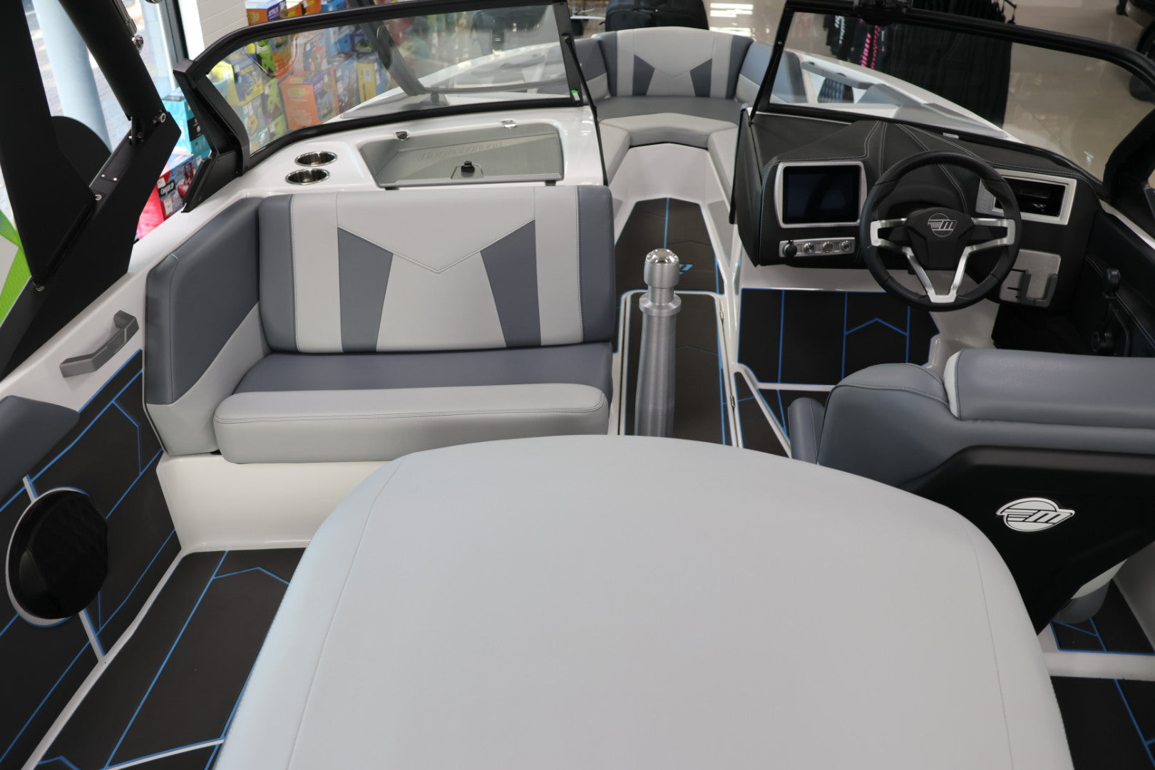 2025 Malibu Response TXi