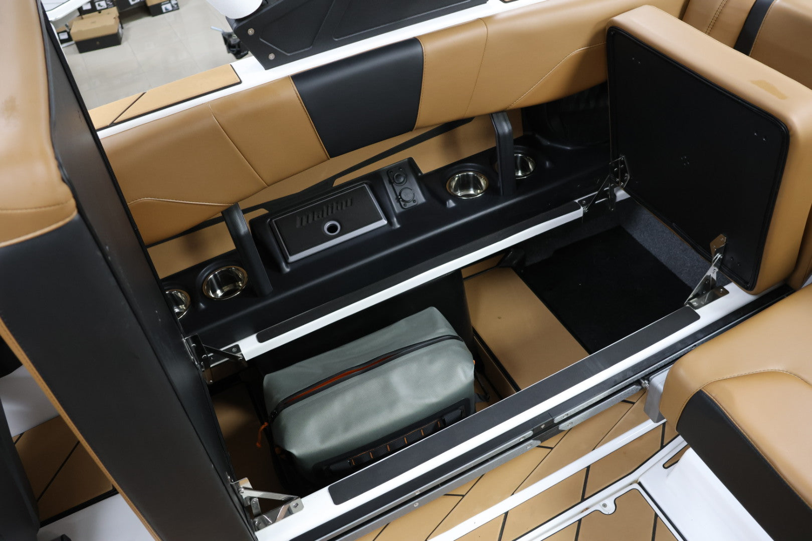 2025 Malibu Wakesetter 22LSV