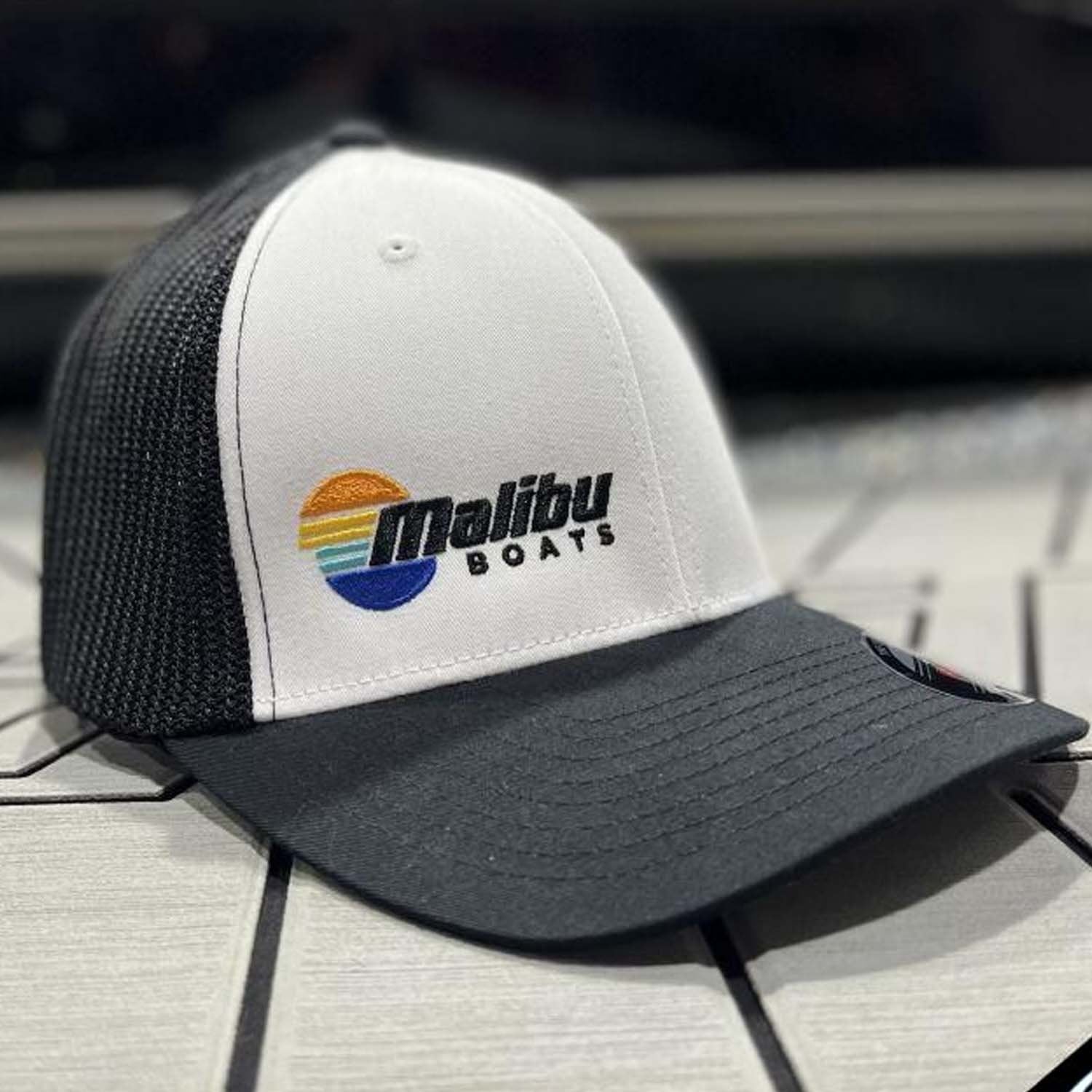 MALIBU/ELITE FLEXFIT TRUCKER HAT