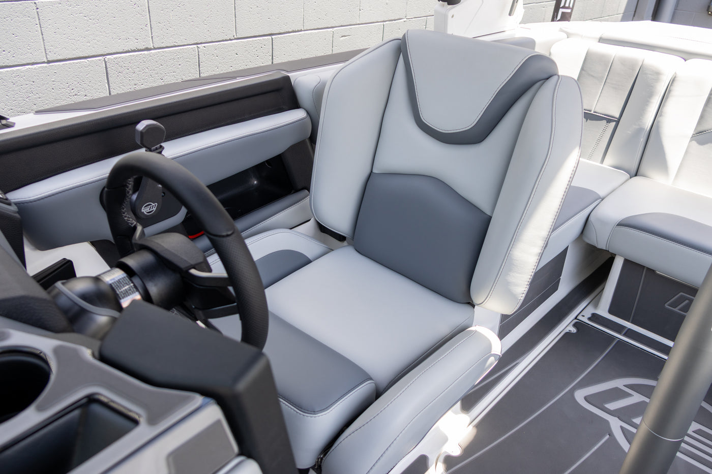 2025 Malibu Wakesetter 20VTX