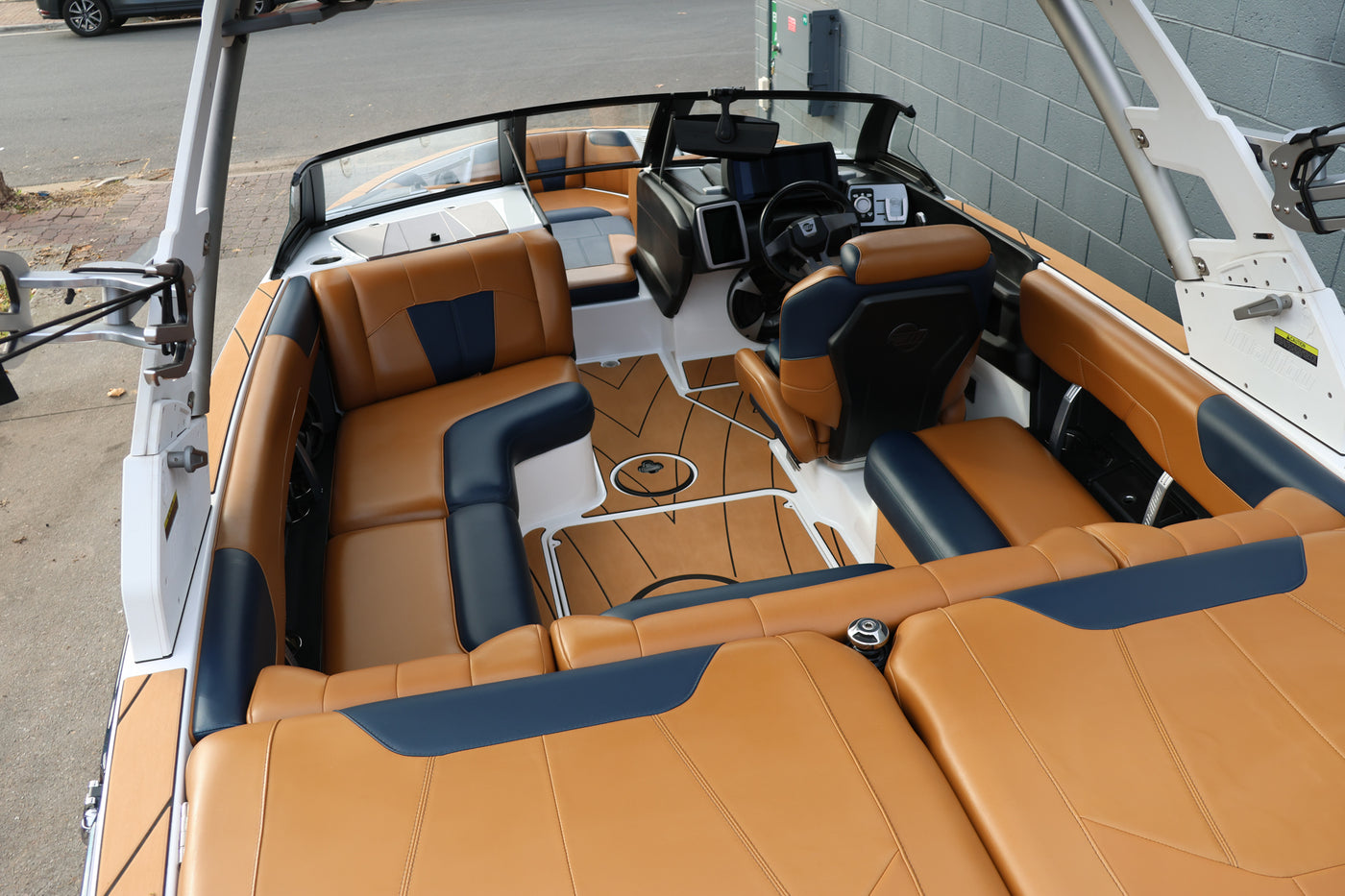 2020 Malibu Wakesetter 20VTX