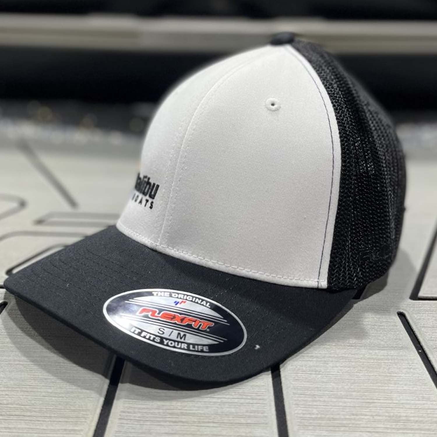 MALIBU/ELITE FLEXFIT TRUCKER HAT