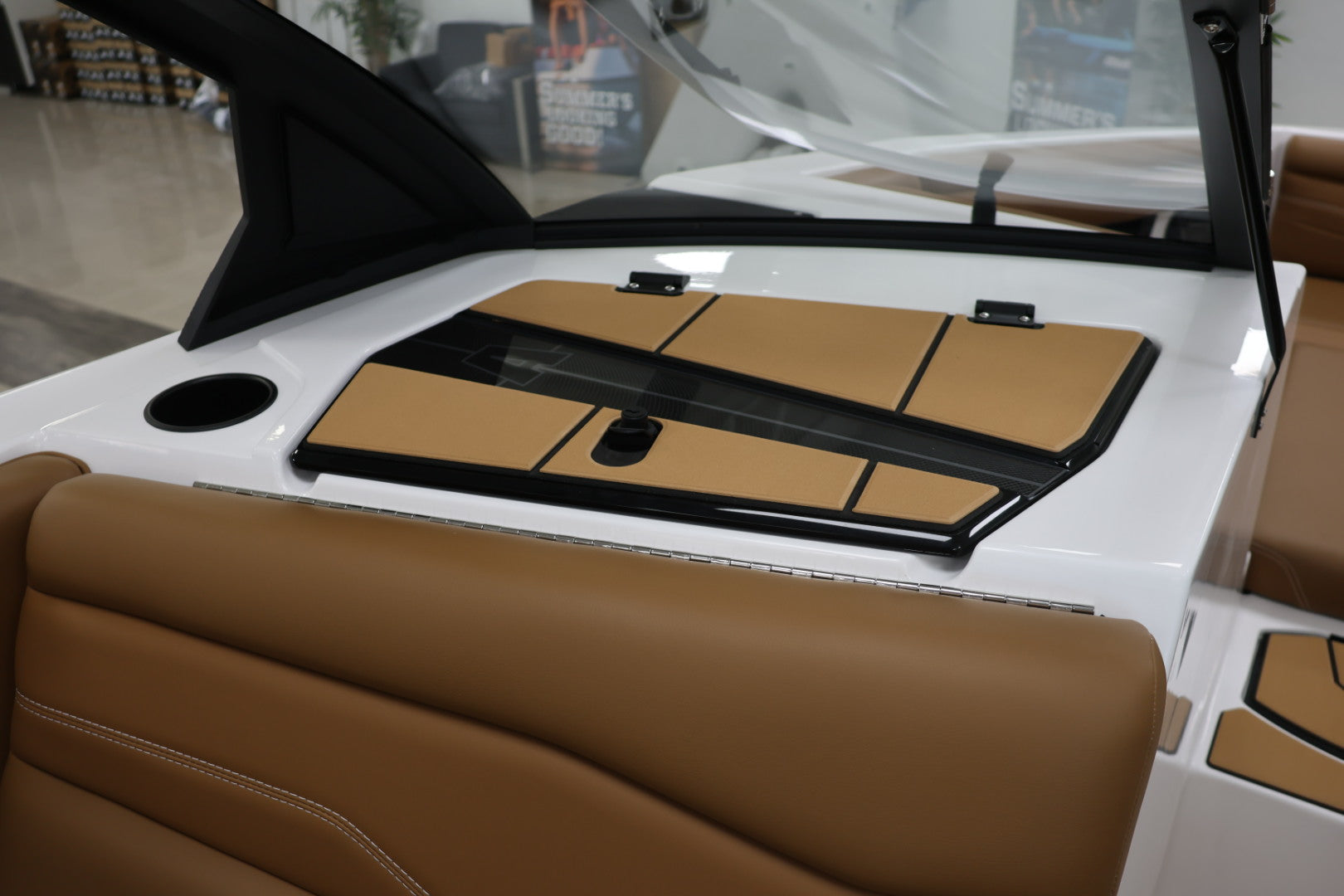 2025 Axis by Malibu T220