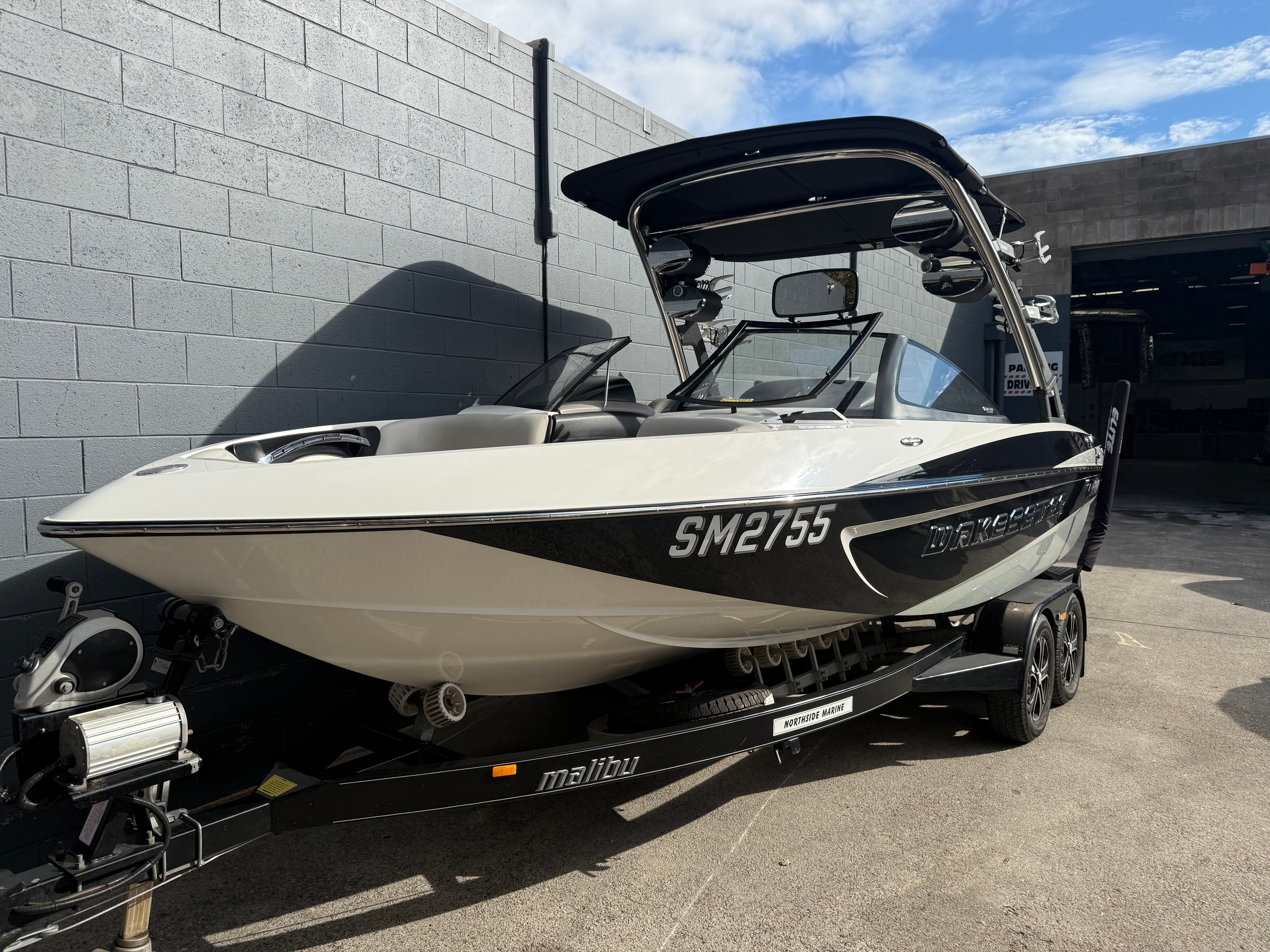 2014 Malibu Wakesetter 21VLX