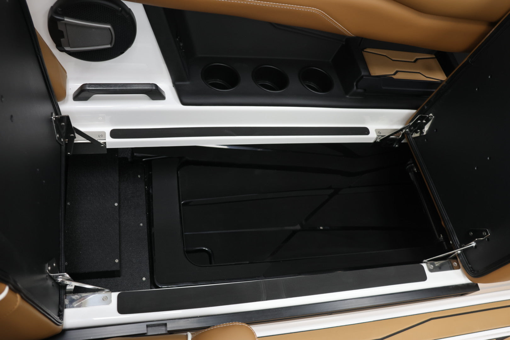 2025 Axis by Malibu T220