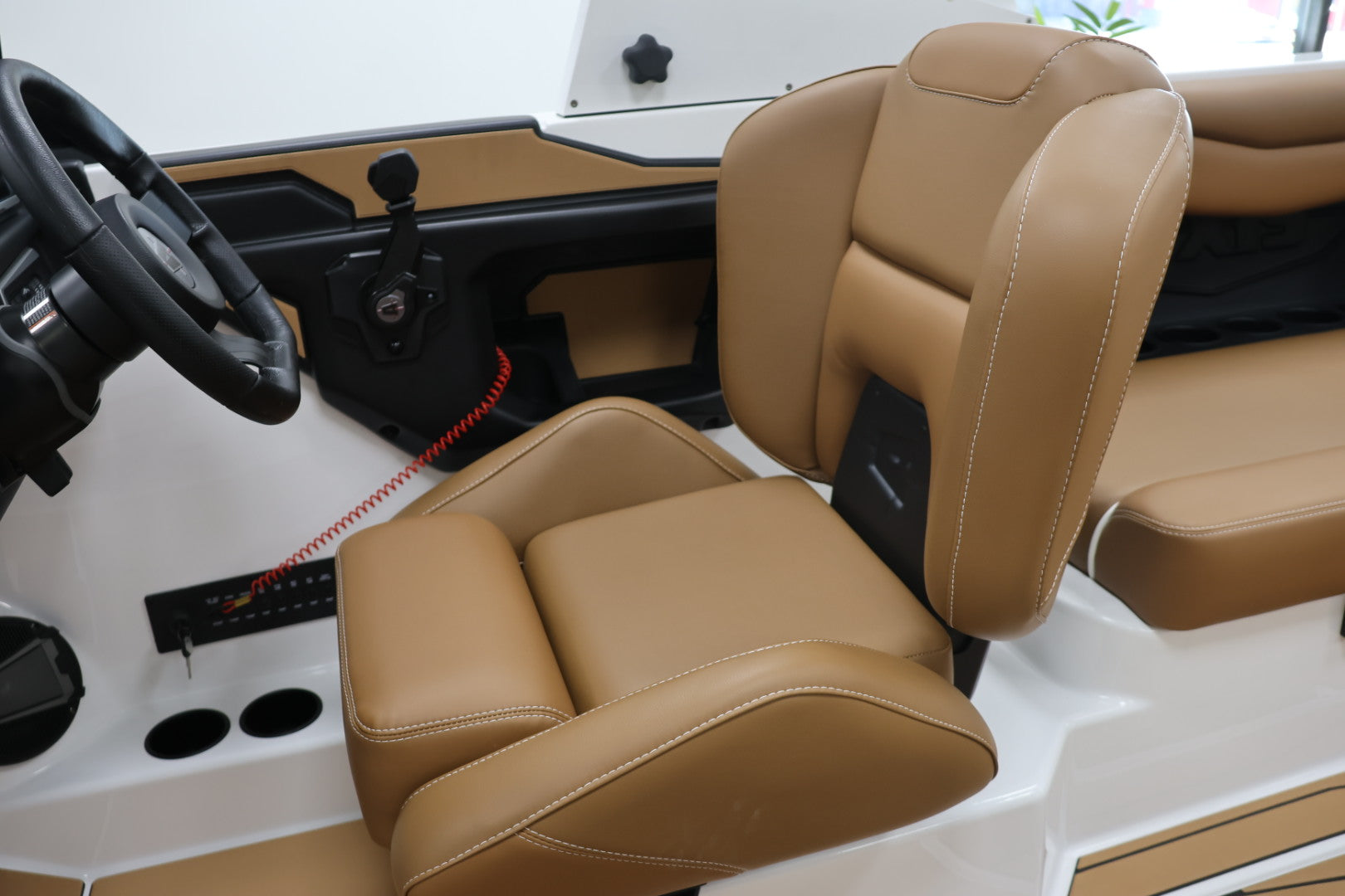 2025 Axis by Malibu T220