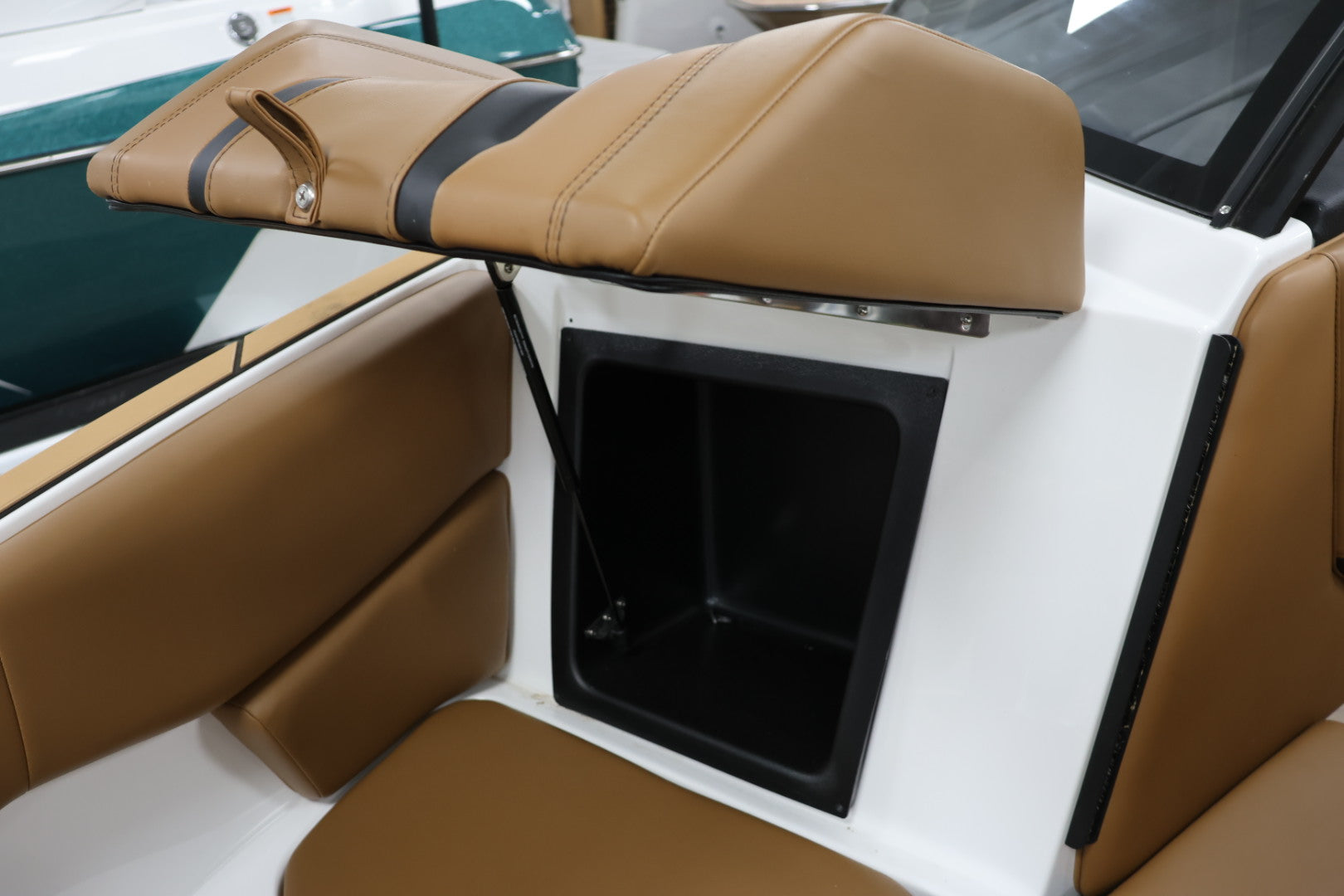 2025 Malibu Wakesetter 22LSV