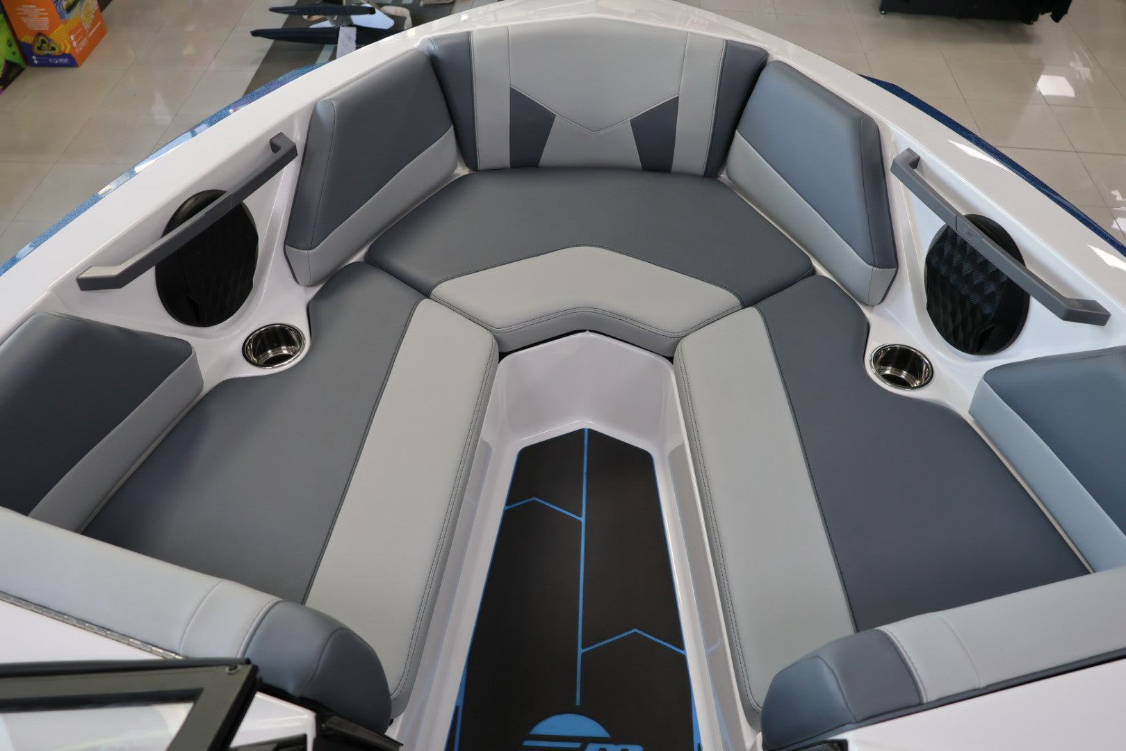 2025 Malibu Response TXi